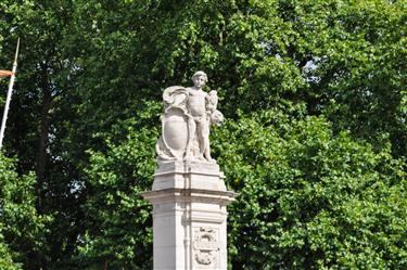 Buckingham Palace