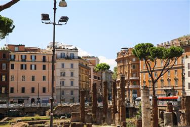 Largo di Torre Argentina