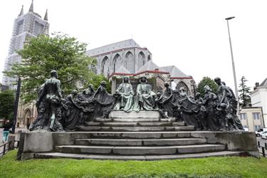 Statue of the Van Eyck Brothers