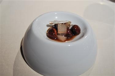 Mugaritz, Hazelnut and beans stew